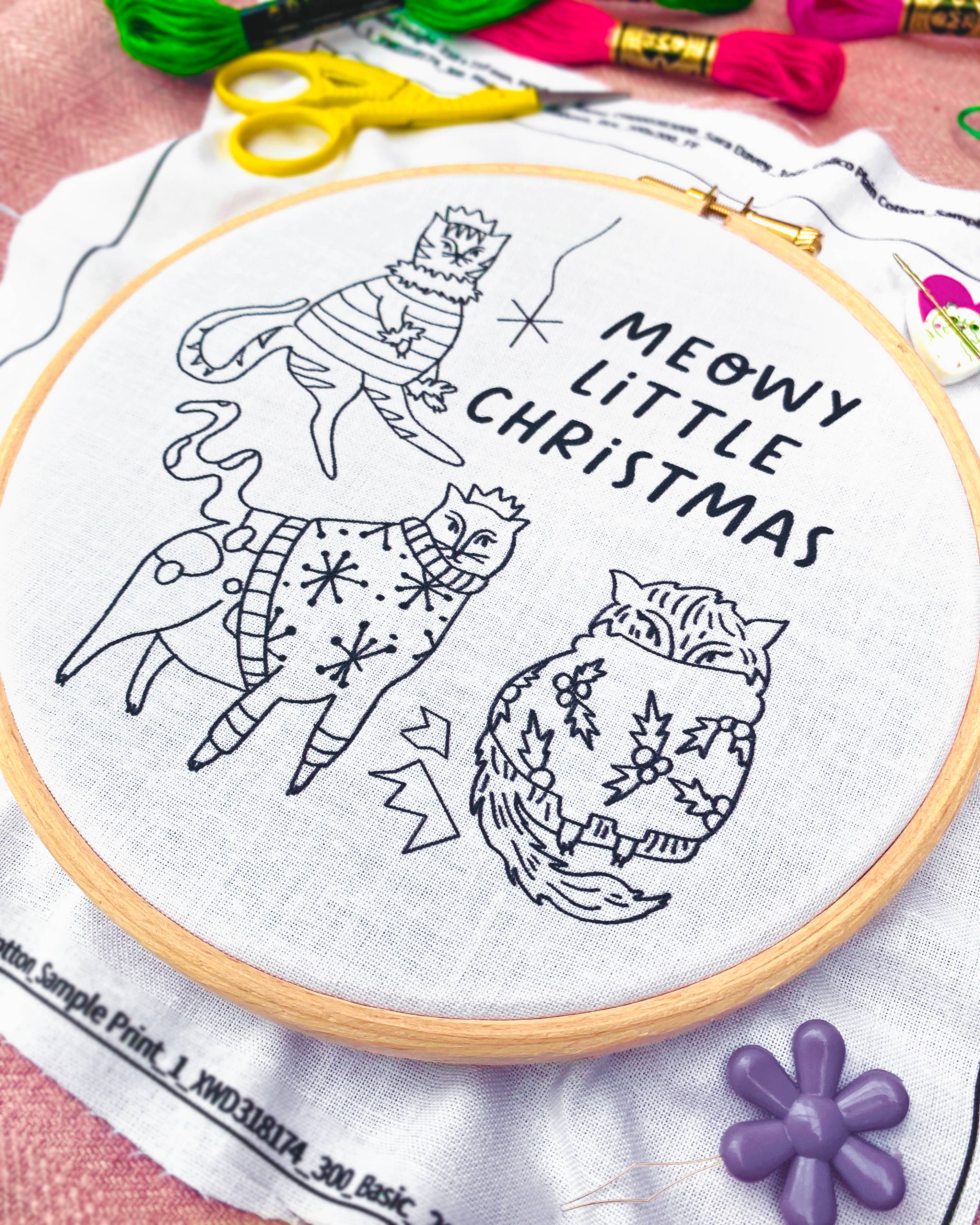 Pixels & Purls Christmas Cats Embroidery Kit