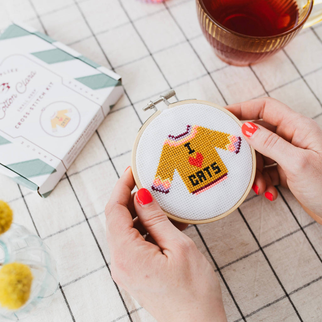 Cotton Clara I Love Cats Jumper Cross Stitch Kit