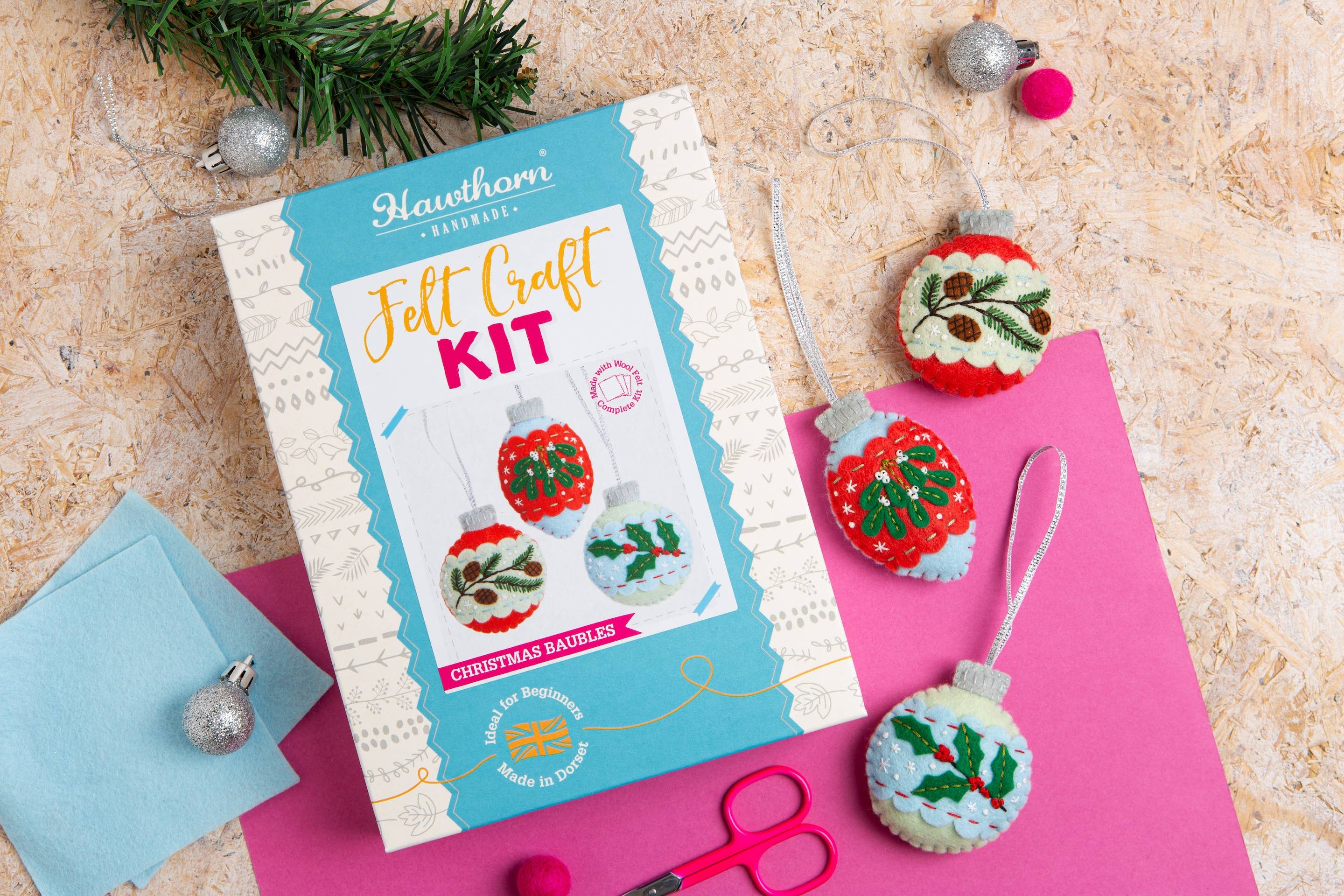 Hawthorn Handmade Christmas Baubles Felt Craft Kit | Christmas Craft Kit