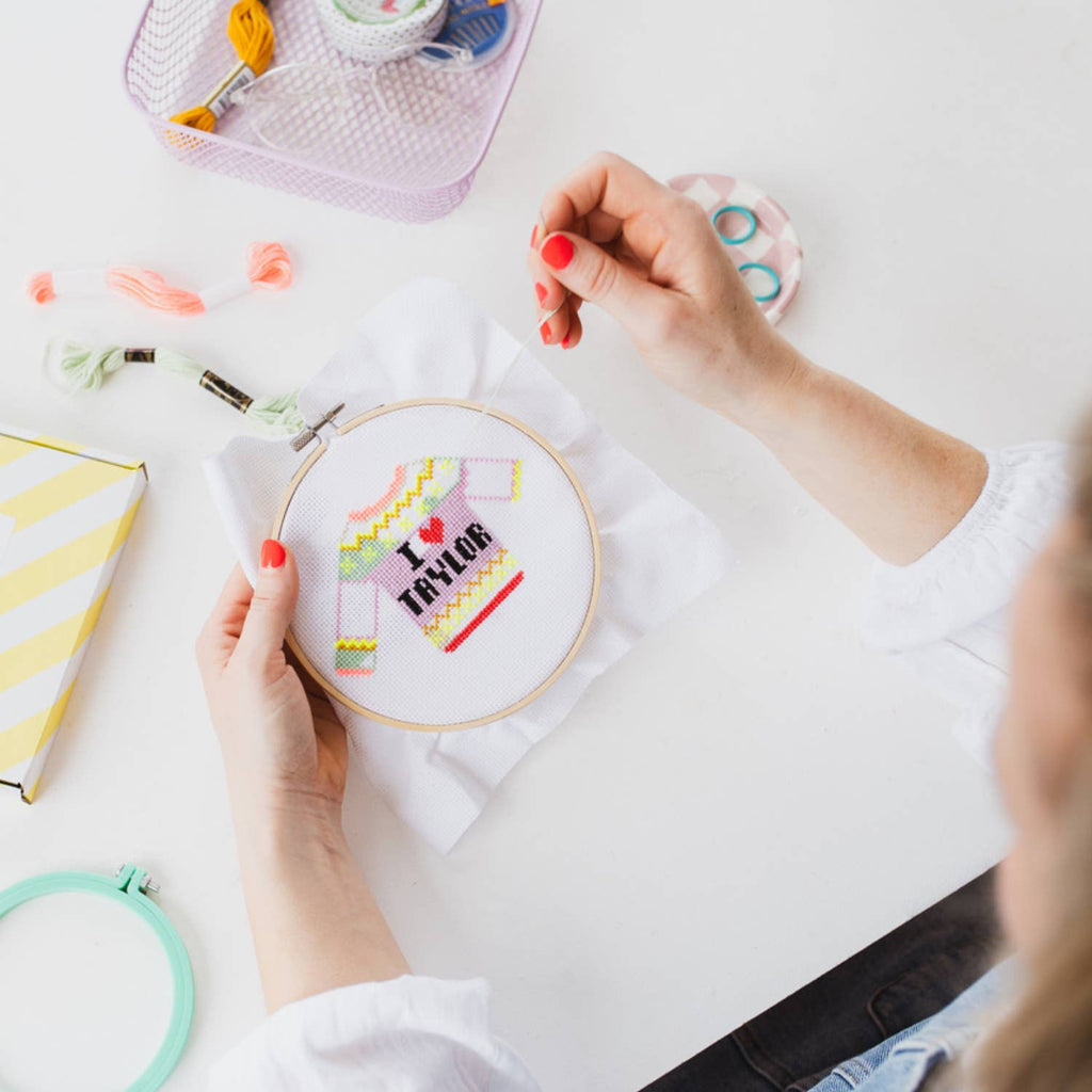 Cotton Clara I Love Taylor Jumper Cross Stitch Kit