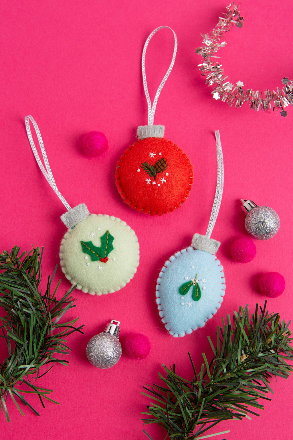 Hawthorn Handmade Christmas Baubles Felt Craft Kit | Christmas Craft Kit