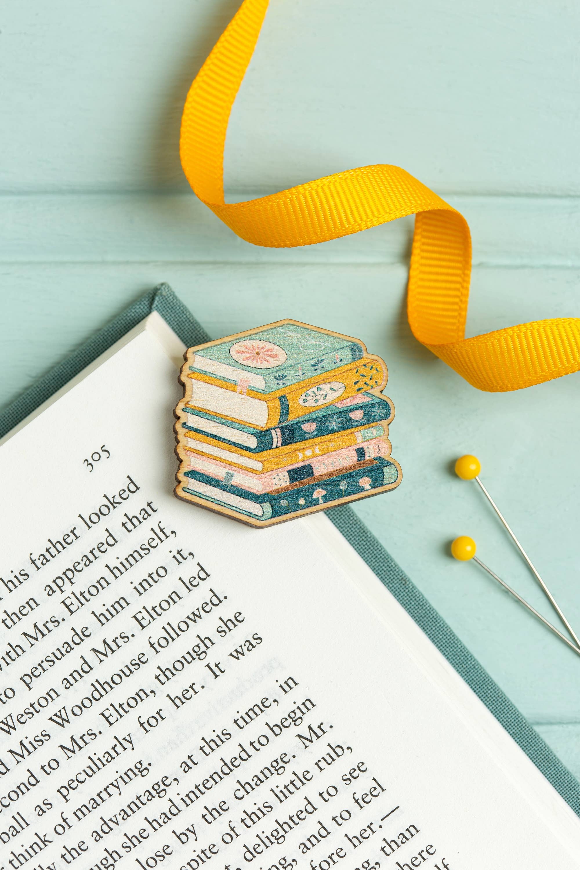 Hawthorn Handmade Book Lover Needle Minder | Gift for Crafters
