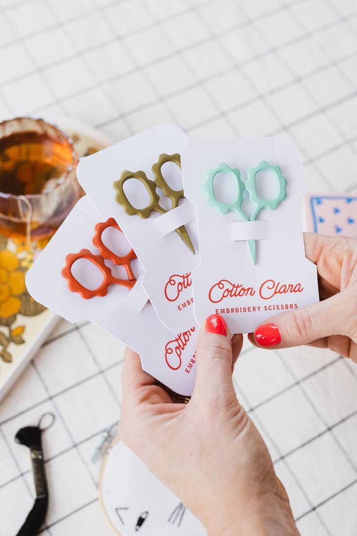 Cotton Clara Mini Sunflower Embroidery Scissors