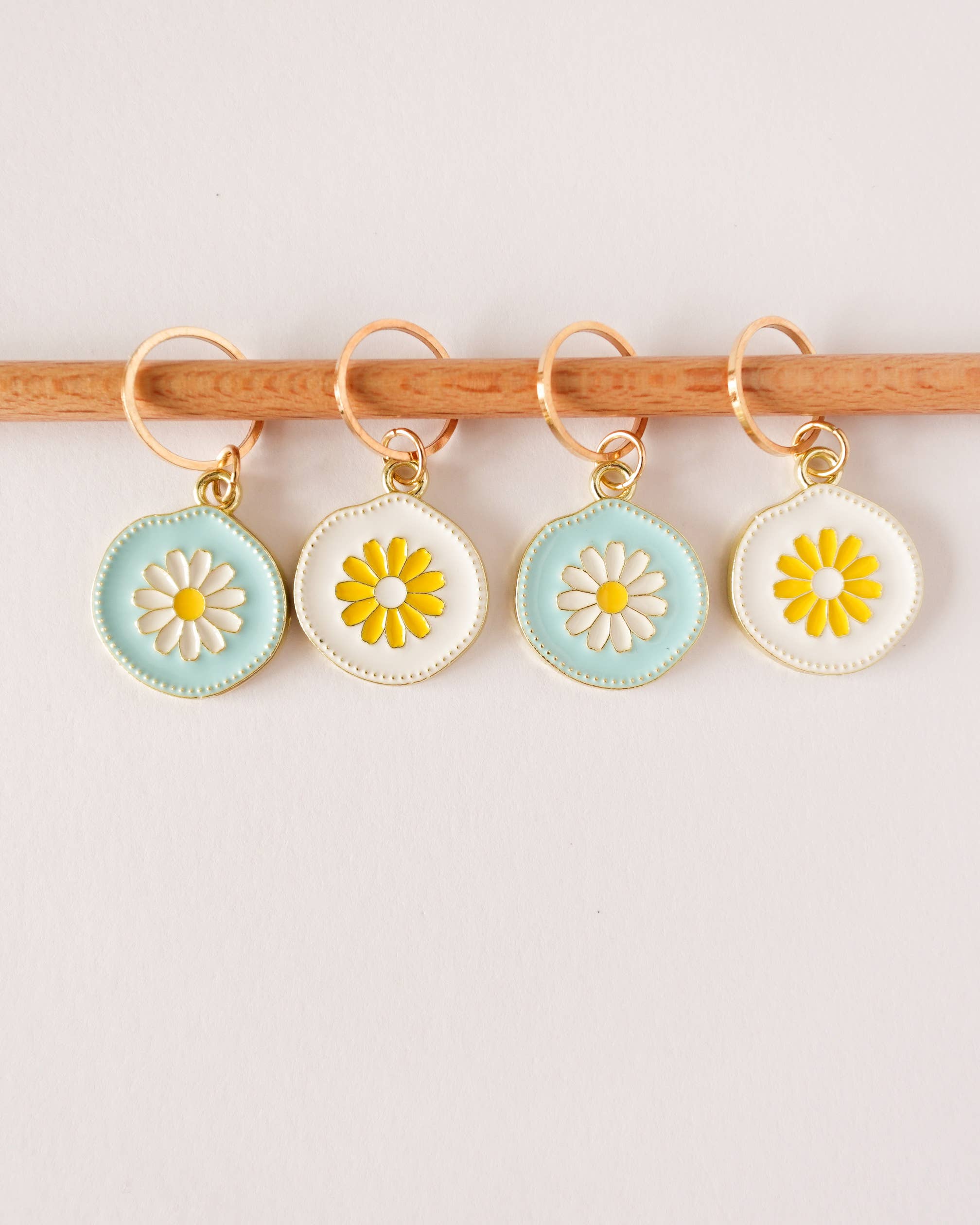 Hello Kim Stitch Markers - Daisies
