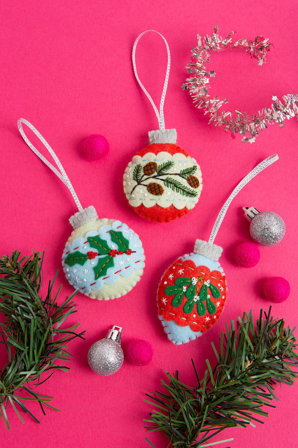 Hawthorn Handmade Christmas Baubles Felt Craft Kit | Christmas Craft Kit